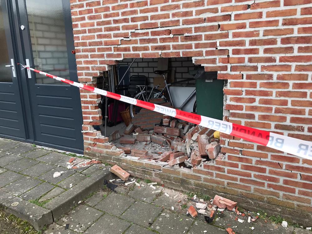 Aanrijdingschade muur berging